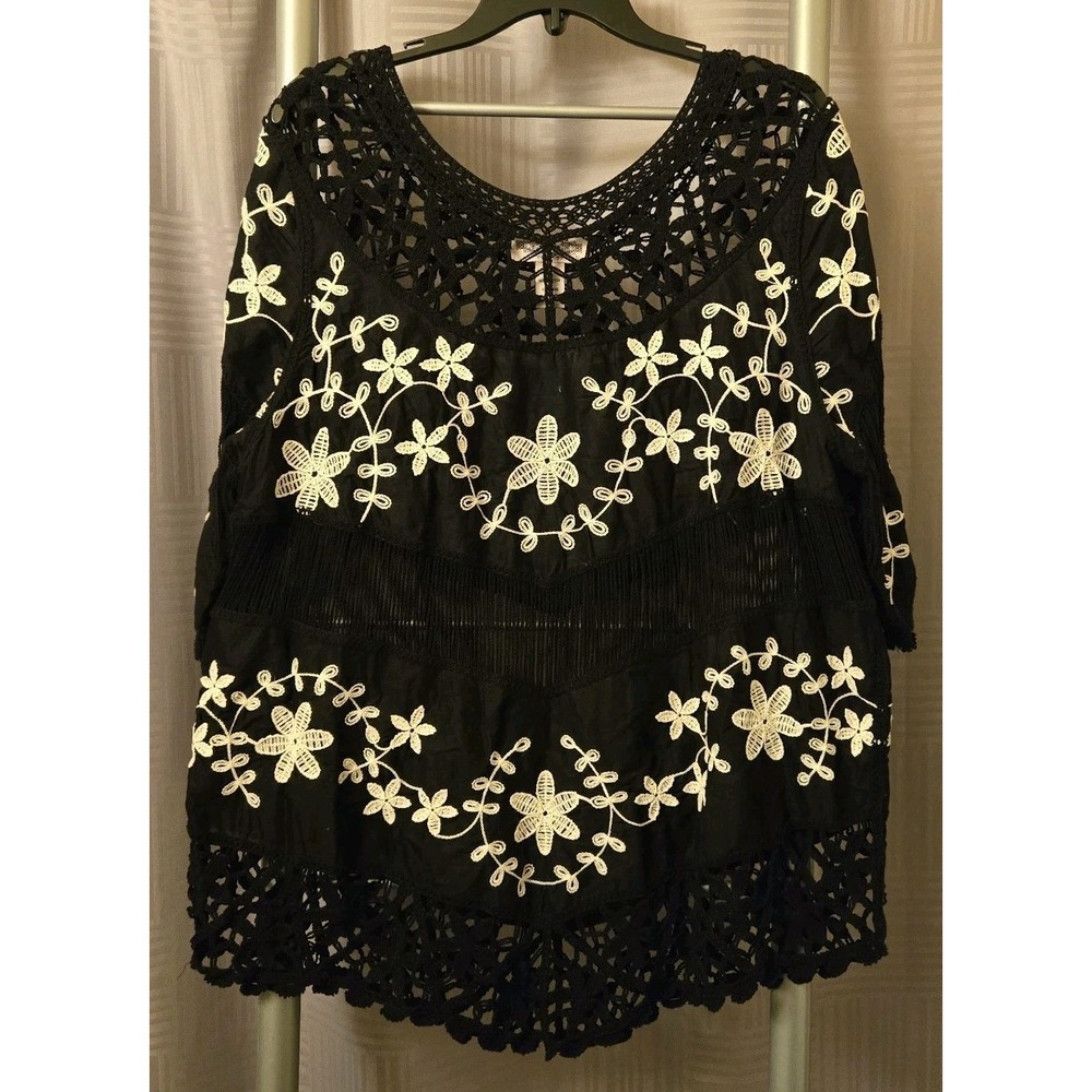 Anthropologie Oliver by Escio Black Floral Crocheted Embroidered Blouse Womens